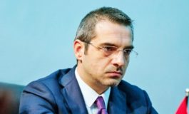 Jep dorëheqjen Saimir Tahiri