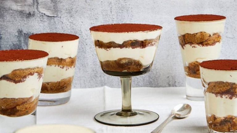 tiramisu-sipas-recetes-se-kuzhinierit-me-te-famshem