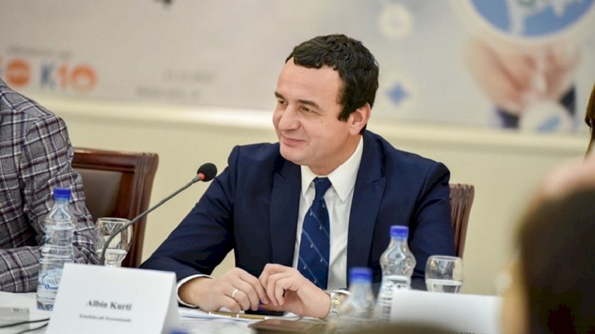 kurti:-ne-zgjedhjet-tjera-le-te-behen-te-gjithe-lideret-bashke-kunder-meje,-le-ta-marrin-edhe-presidentin