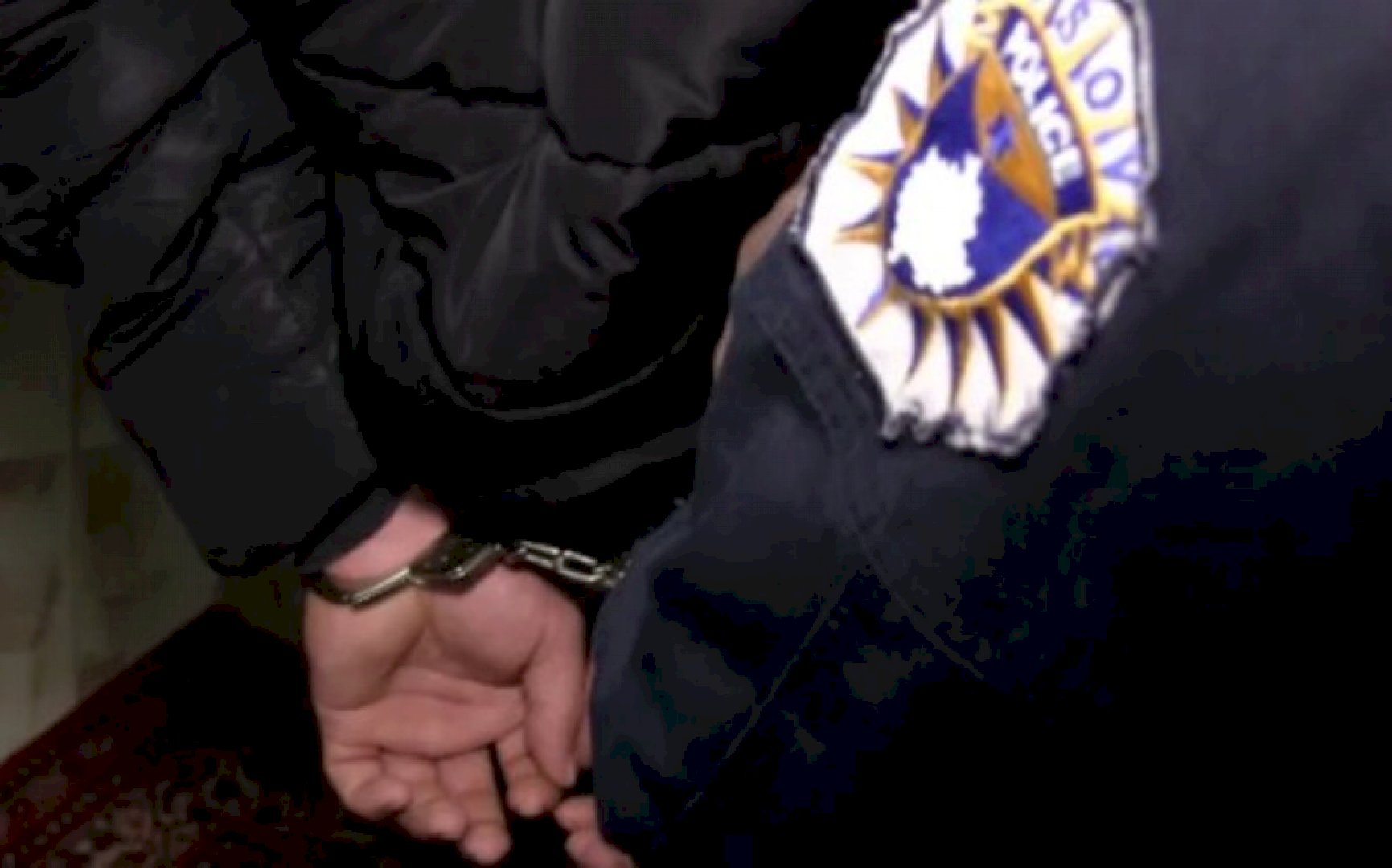 prangoset-zyrtari-policor,-dyshohet-per-kanosje-dhe-lendim-te-lehte-trupor