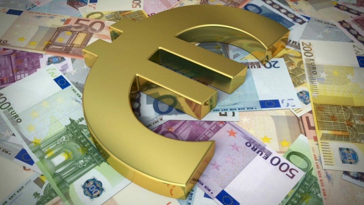 shteti-mbi-gjysme-miliard-euro-borxhe-bizneseve-dhe-qytetareve