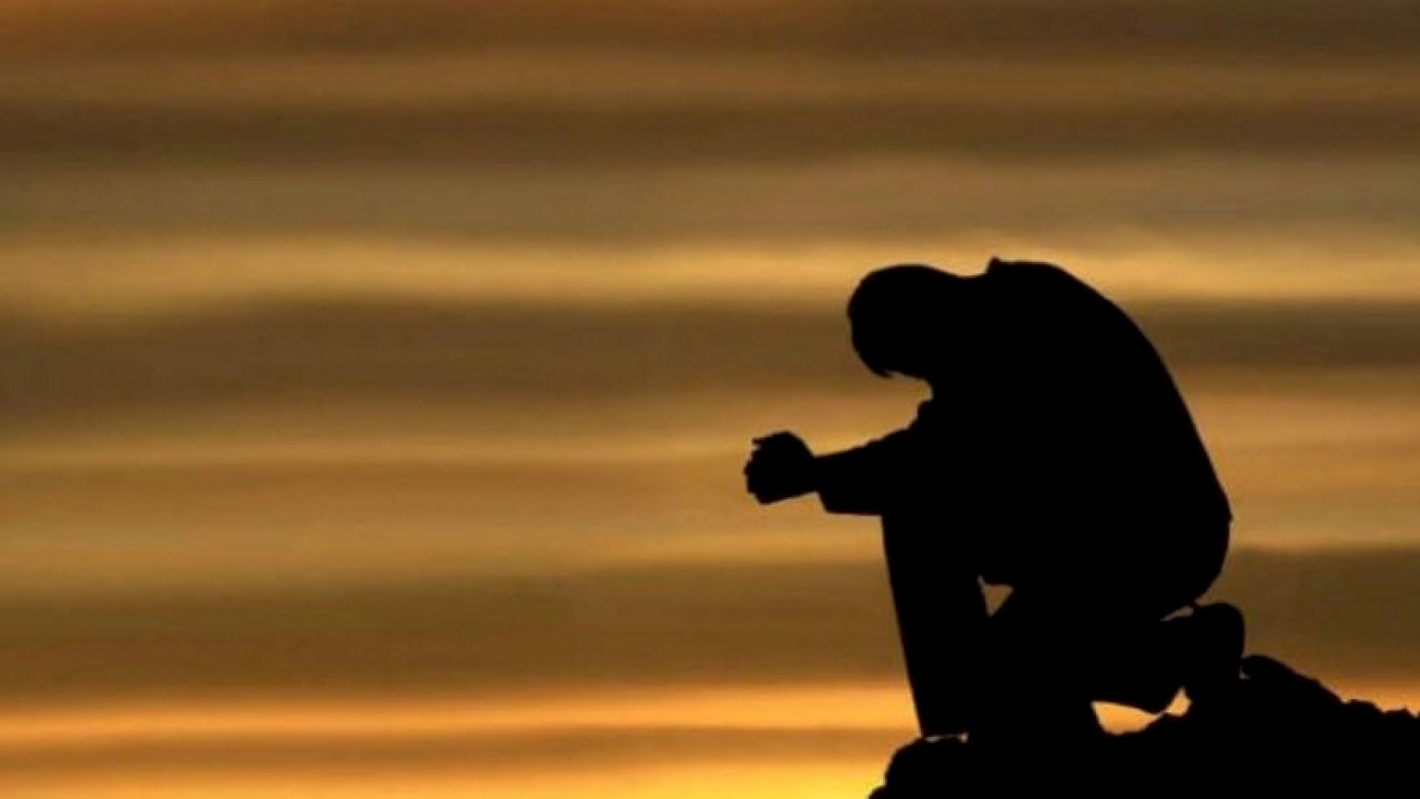 kend-e-poshteron-allahu,-askush-nuk-mund-ta-beje-te-nderuar