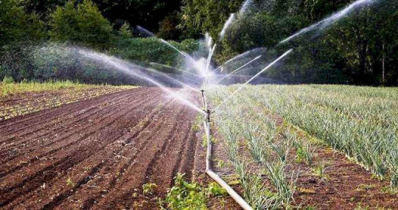 Fillon zbatimi i masterplanit 600 milionësh për ujitjen e tokave bujqësore