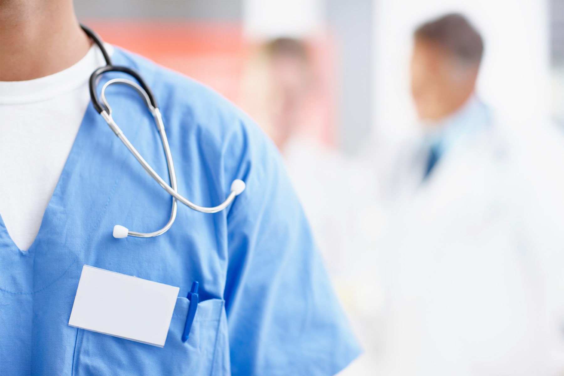 Qeveria u ndan shtesa në paga për tre muaj punëtorëve shëndetësorë