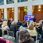 mjeket-ne-fushate-per-ruajtjen-e-shendetit-te-qytetareve-ne-nje-kohe-kur-politikanet-jane-ne-fushate-per-te-marre-voten-e-qytetareve