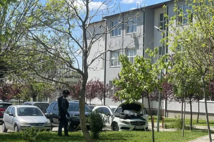 ud.-i-drejtorit-te-qkuk-se,-osman-hajdari,-shkoi-ta-shohe-veturen-e-tij-te-demtuar