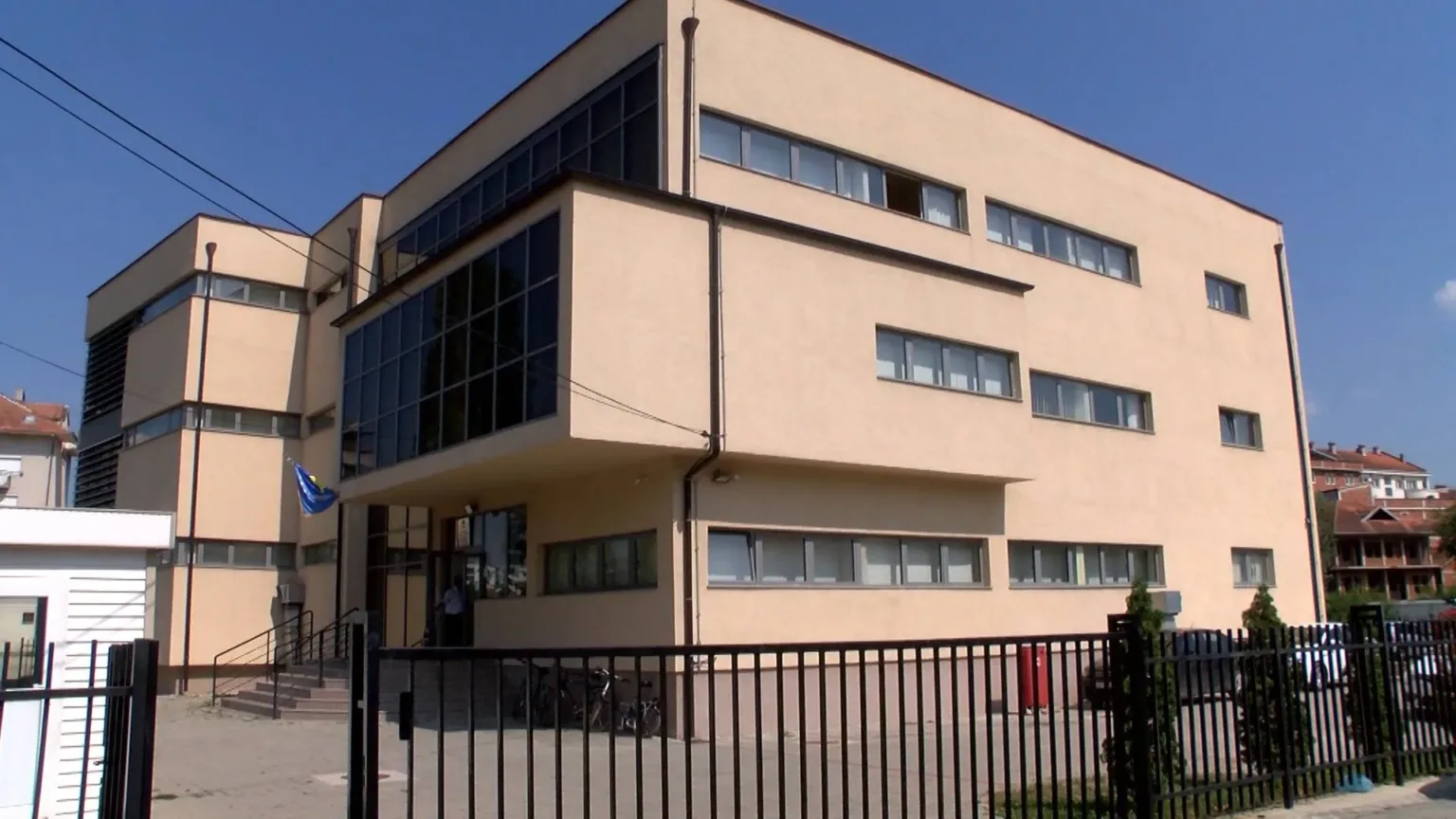prokuroria-e-pejes-per-tre-muaj-ngriti-580-aktakuza-kunder-658-personave