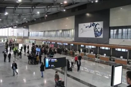 arrestohen-tre-persona-ne-aeroport,-u-kapen-me-barna-te-kontrabanduara