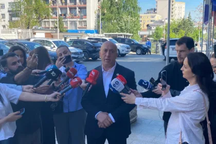 haradinaj:-flasim-per-siguri,-por-nuk-paguhen-oret-shtese-te-policeve-e-ushtareve