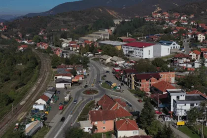 zyrtare-te-agjencise-kosovare-per-bujqesi-mbyllin-nje-institucion-ilegal-ne-leposaviq