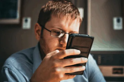 60%-e-njerezve-presin-qe-inteligjenca-artificiale-te-ndikoje-pozitivisht-ne-punesimin-e-tyre